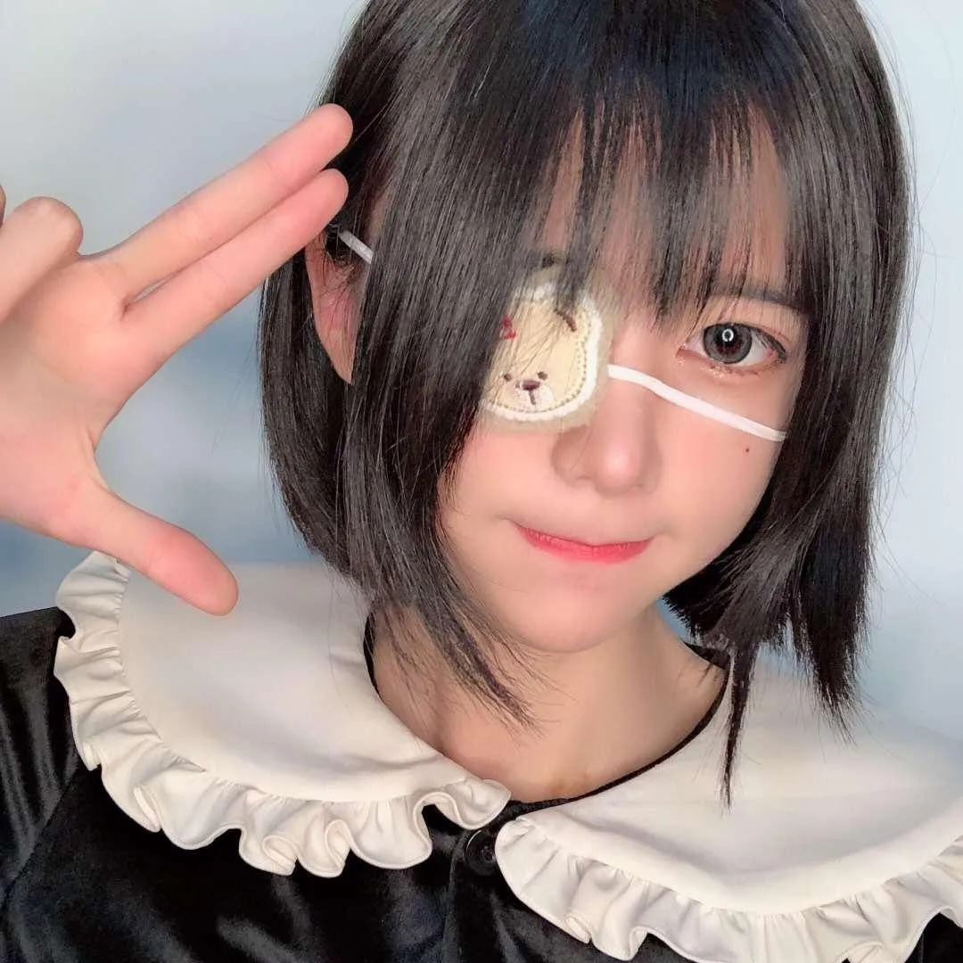 眼酱大魔王w – NO.008 各种杂图合集 [3.15GB]-眼眼朋友圈与一些脸照 [47P]插图1